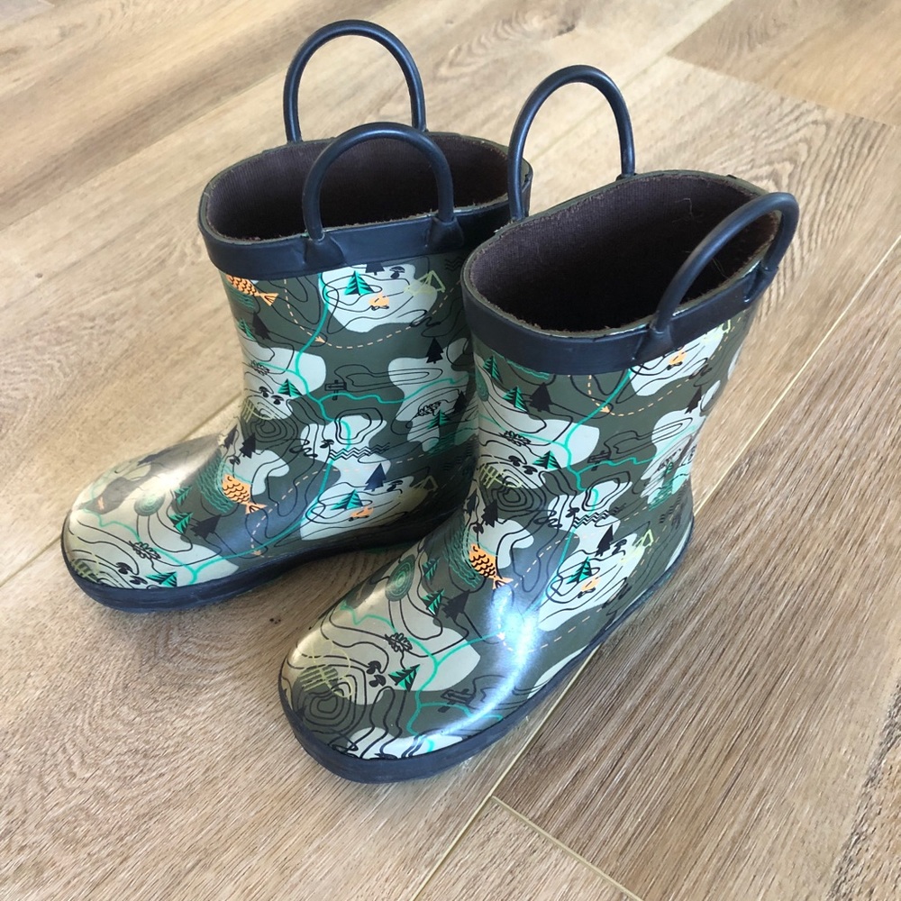 Little boys rain boots size 10 Kamik